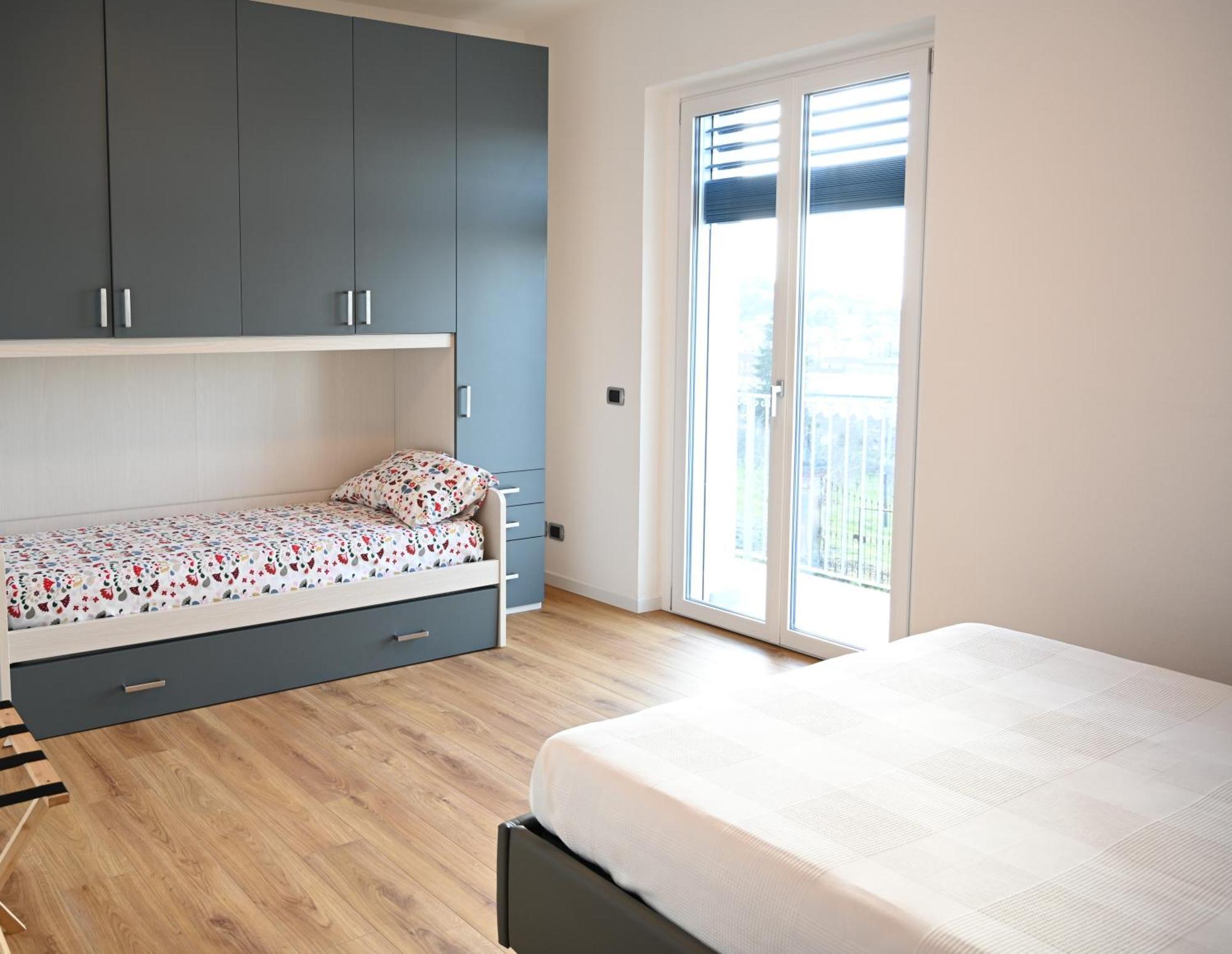 Apartment La Finestra Blu 1 Alba (Piedmont)